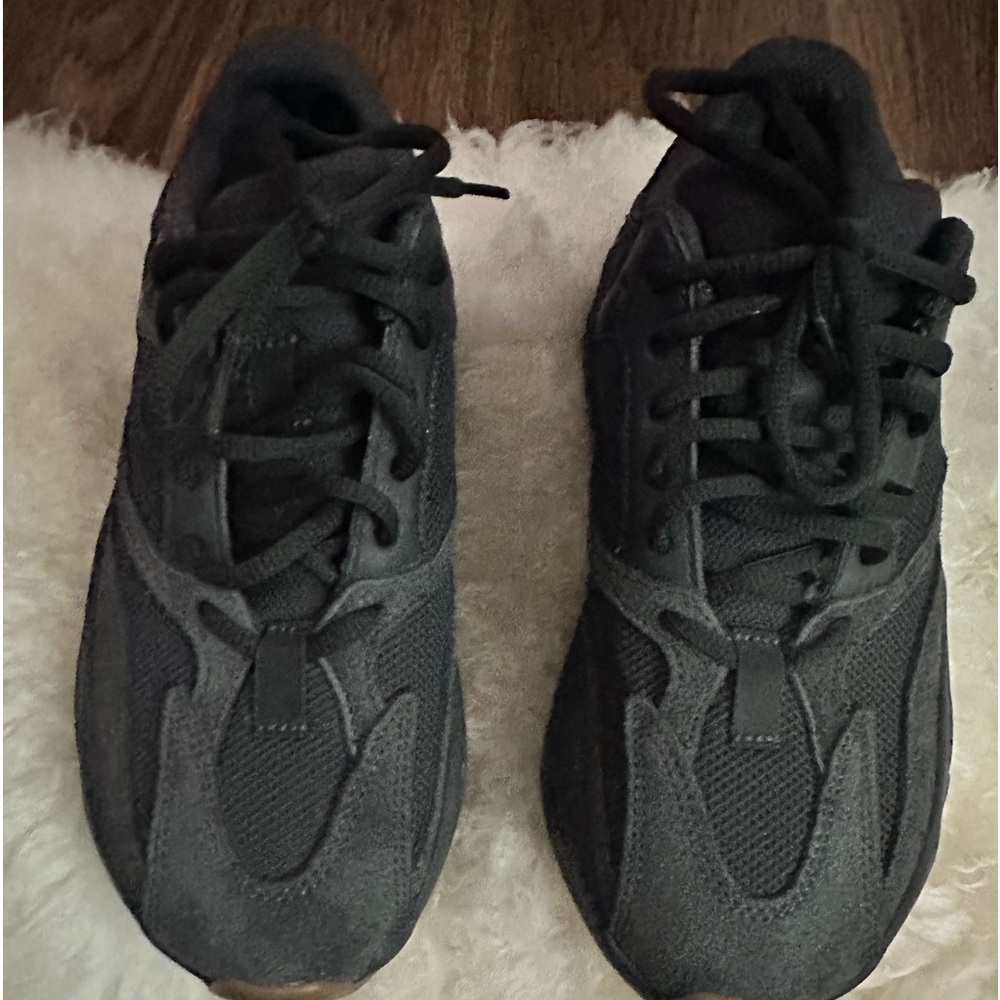 Yeezy Boost 700 Utility Black